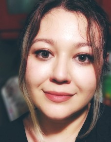 Nergis Işıklaklı
