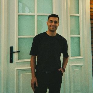 Özgür Aksu
