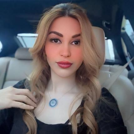 Golnaz Golınıa