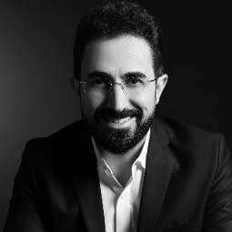 Dr Mustafa Demir