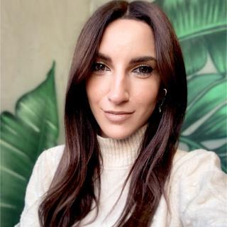 TUGCE AFSIN AKSUT